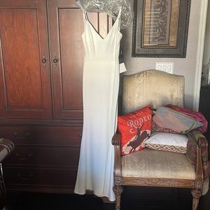 White V Neck Gown - Mermaid Cut